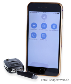Abbildung zeigt Callstel Finder-Tracker mit Smartphone